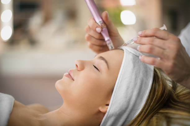 What is the best age to start microneedling?