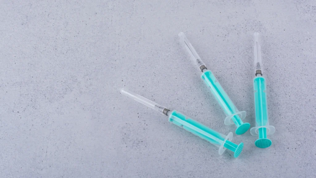 Dermal fillers Toronto cost for 3 syringe package pricing details.