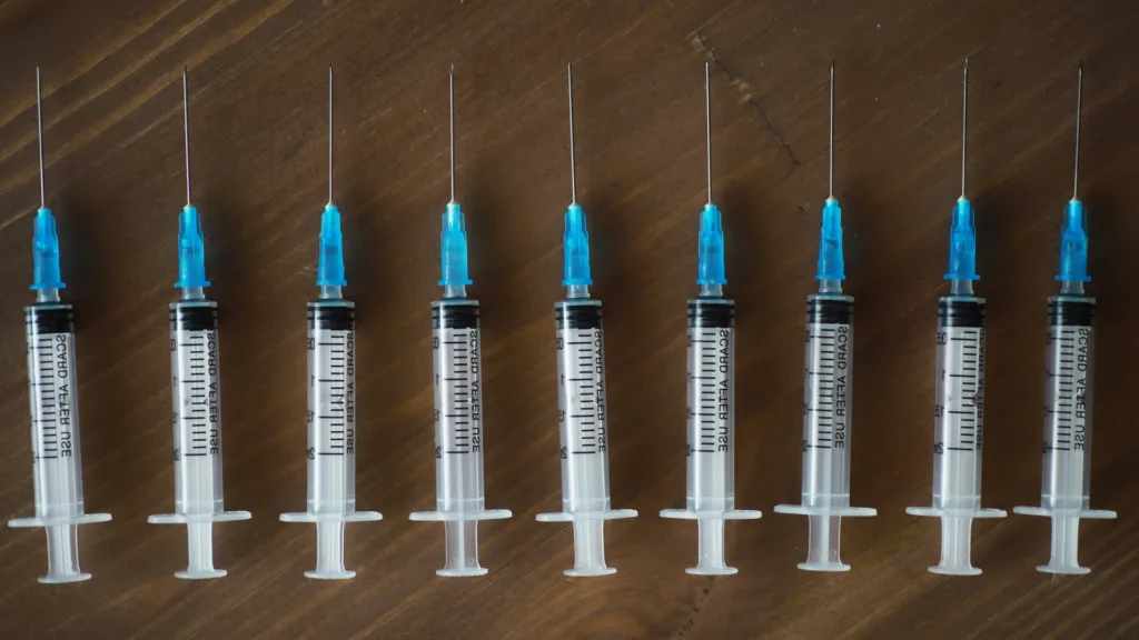 Dermal fillers Toronto price full face 4 syringe package cost information.