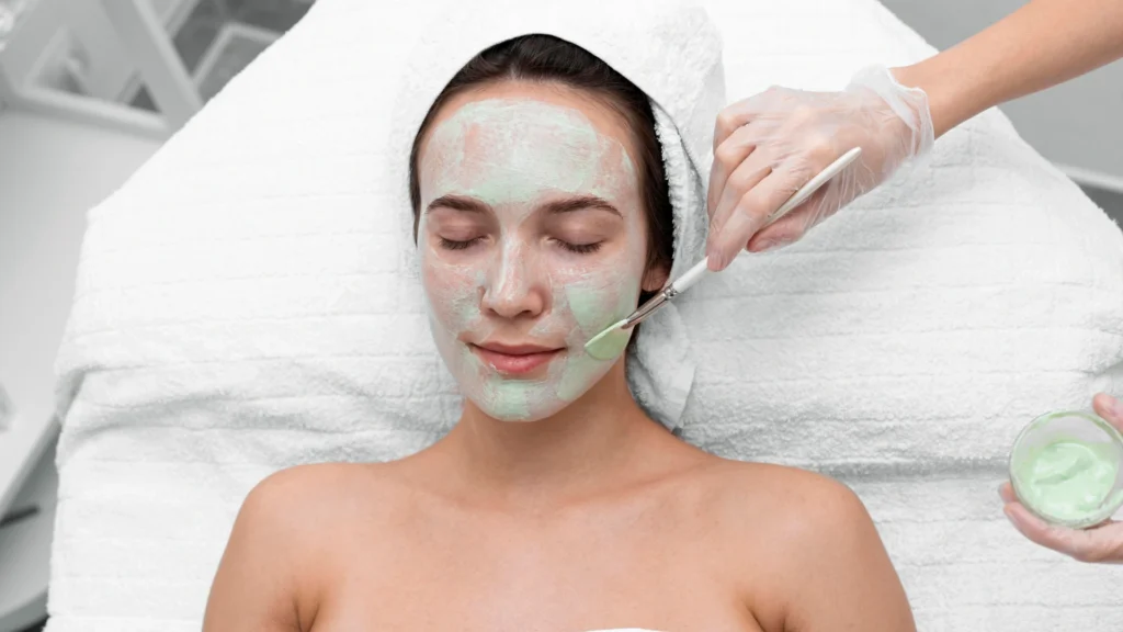 Know what is included in the acnelan treatment price in Toronto.