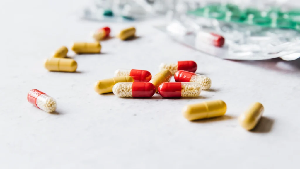 Common ingredients found in lipolysis supplements for metabolic support and wellness.